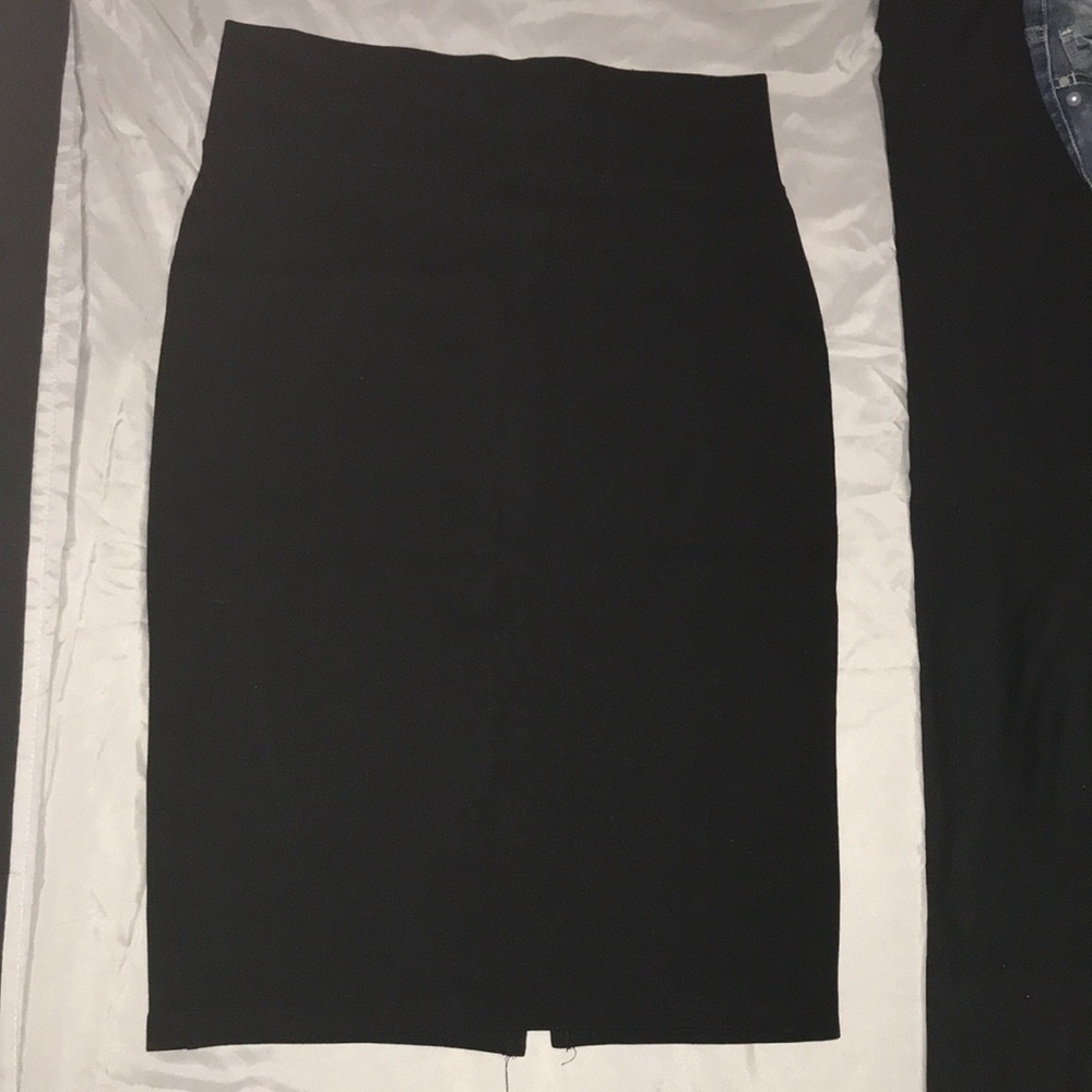 High waisted Blk Pencil Skirt Size L
